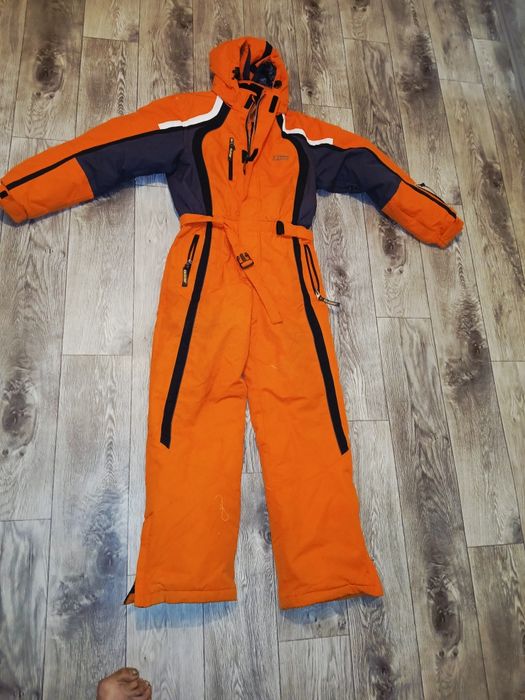 Продам лыжный костюм