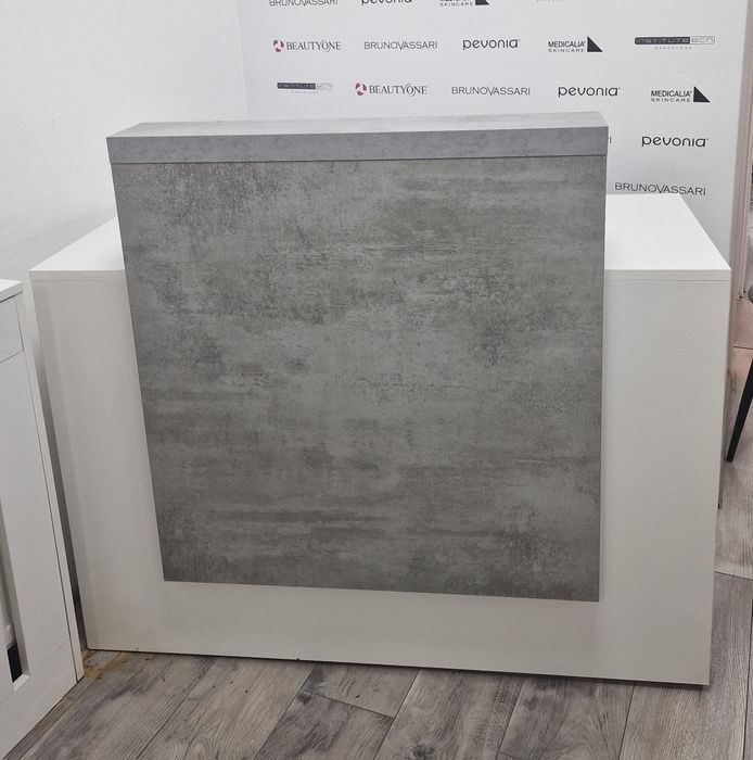 Mobilier recepție