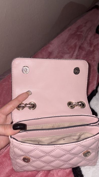 Чанта guess розова