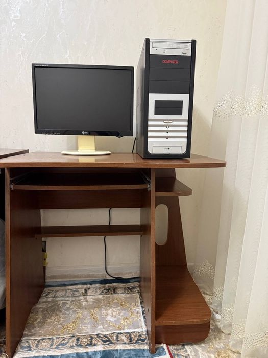 Компьютер  Монитор  LG 19