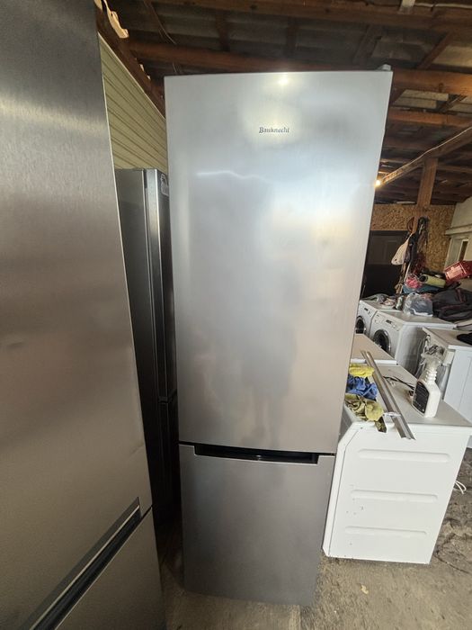 Хладиник с фризер