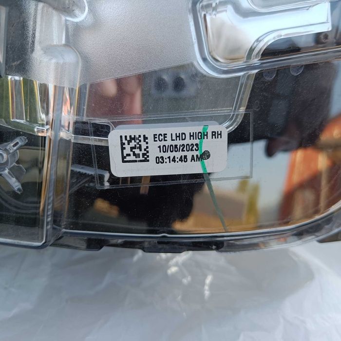 Десен фар за Ford Mustang Mach-E FULL LED LJ8B13E014BE