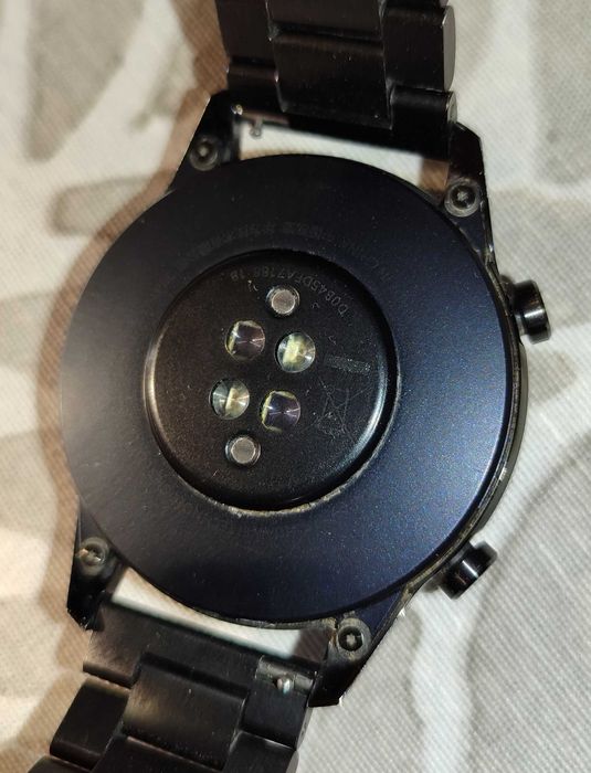 Часовник Huawei GT 2 PRO