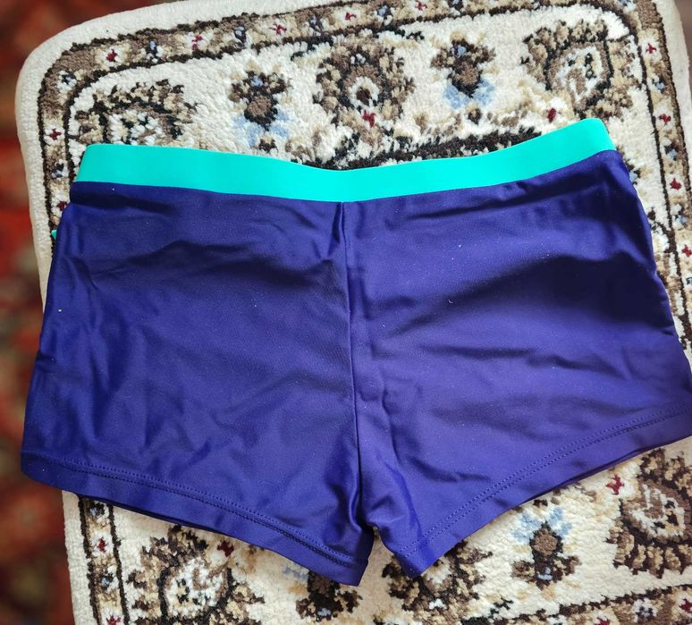 Продам купальник детский