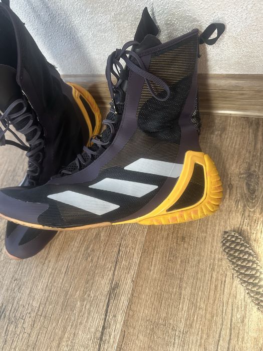 Vand ghete box Adidas