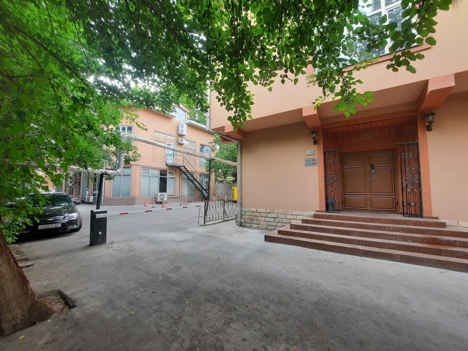 Аренда офиса 116м2 в Центре / Ц-1, Корзинка, кафе Bibigon