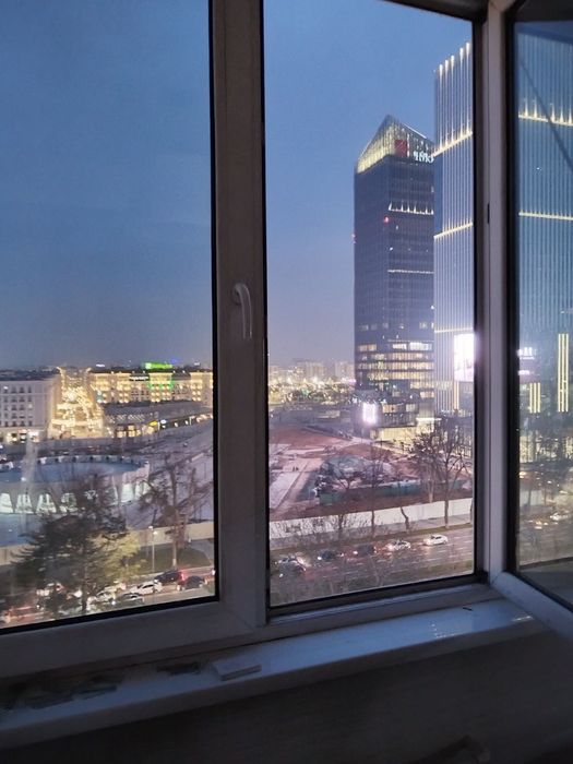 Сдается трехкомнатная квартира в центре города