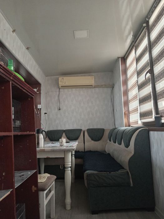 Чирчик 4 микро район 3х Нархи 42.000$ Бош толов ва паспорт бн Ипотека