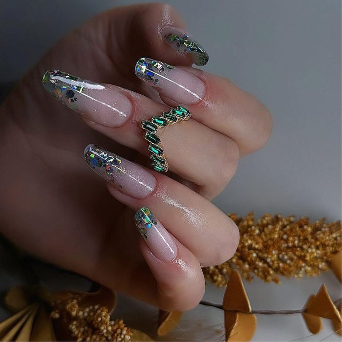 Manichiură profesională Gel Semi Nail Art – Nails by Giulia
