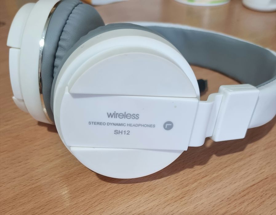 Беспроводные наушники