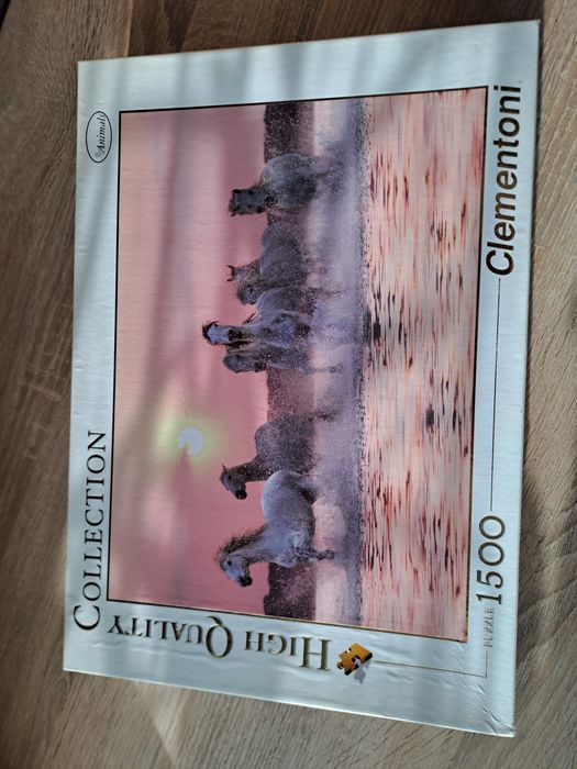 Puzzle 1500 piese noi