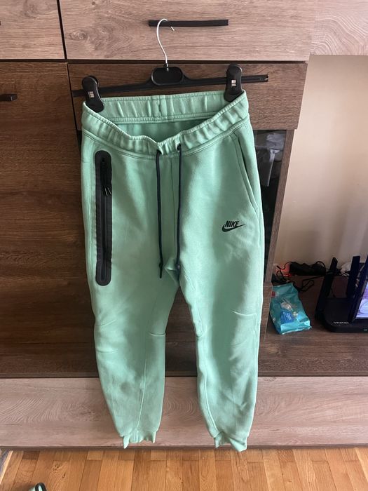Nike tech fleece екип