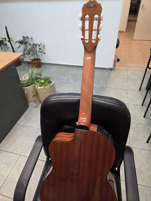 Продавам ел.акустична китара - Takamine