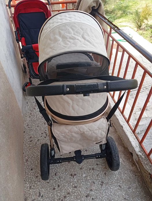 Бебешка количка moni