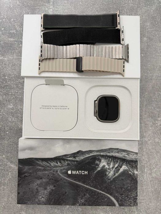Apple Watch Ultra 2 LTE, Гаранция, Пълен Комплент + 4 Каишки