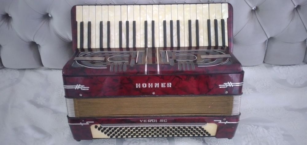 HOHNER Verdi 120баса