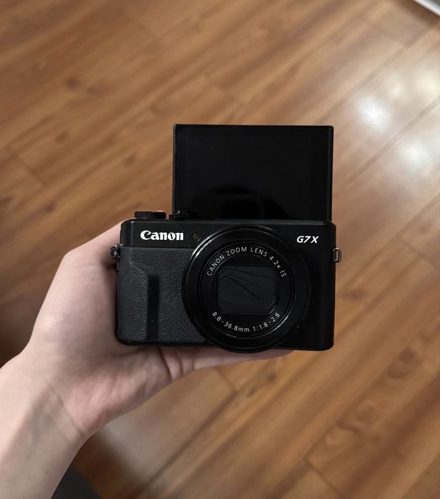 Canon G7 x Mark II