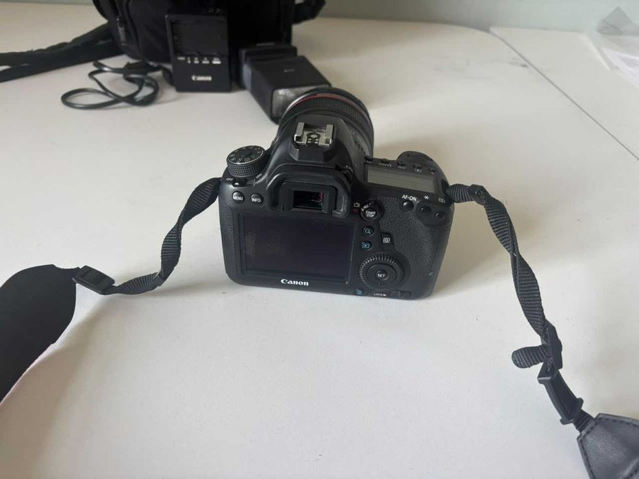 продам фотоаппарат CANON