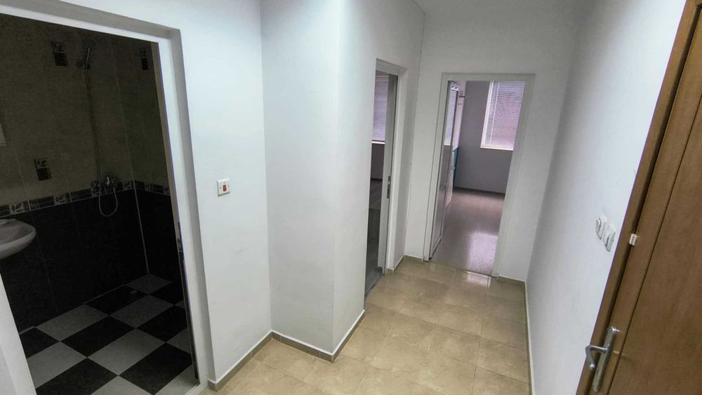 Дава се под наем Магазин в Стара Загора, Център - 50 кв.м за 306 € - Снимка #6