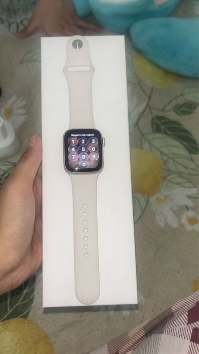 Apple Watch ce 2025
