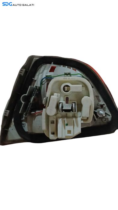 Tripla Stop Lampa Stanga de pe Haion Hayon Portbagaj BMW Seria 3 E90 Sedan Berlina FL Facelift 2007 - 2011 [K1195]