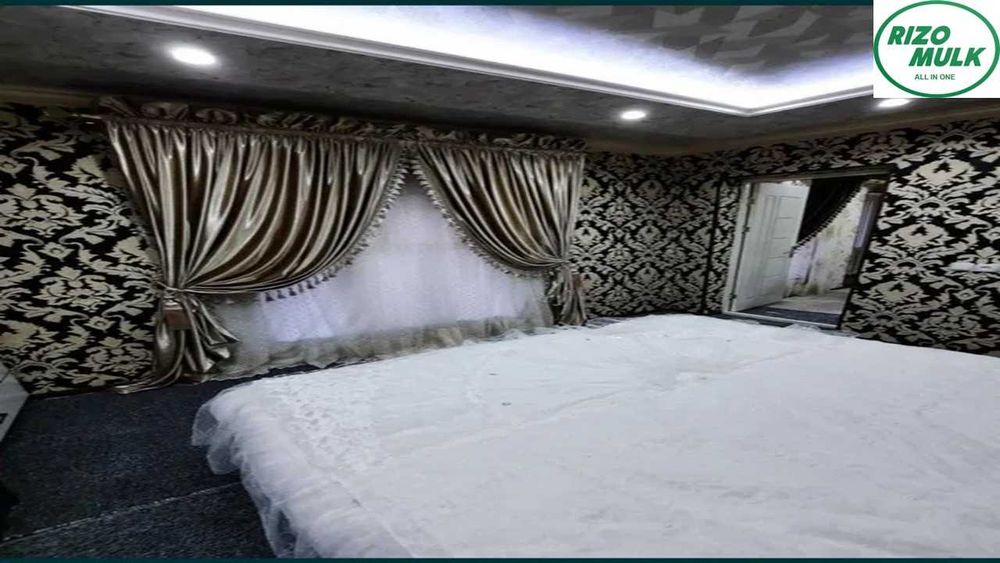 Учтепа тумани Бирлик мавзесида ховли сотилади. NR494/41