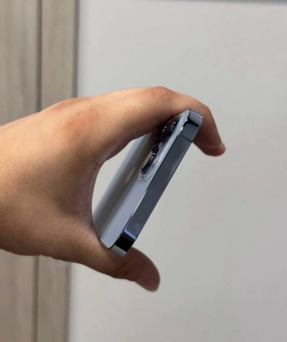 iPhone 13 pro.         .