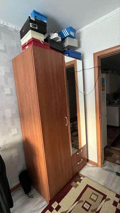 Шкаф Б/У сатылады