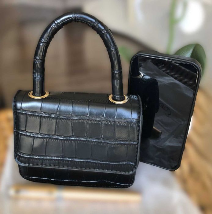 Gentuta mini - piele ecologica neagra, cu efect crocodil