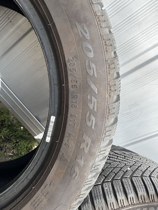 Зимни гуми 205/55/16 PIRELLI CINTURANO