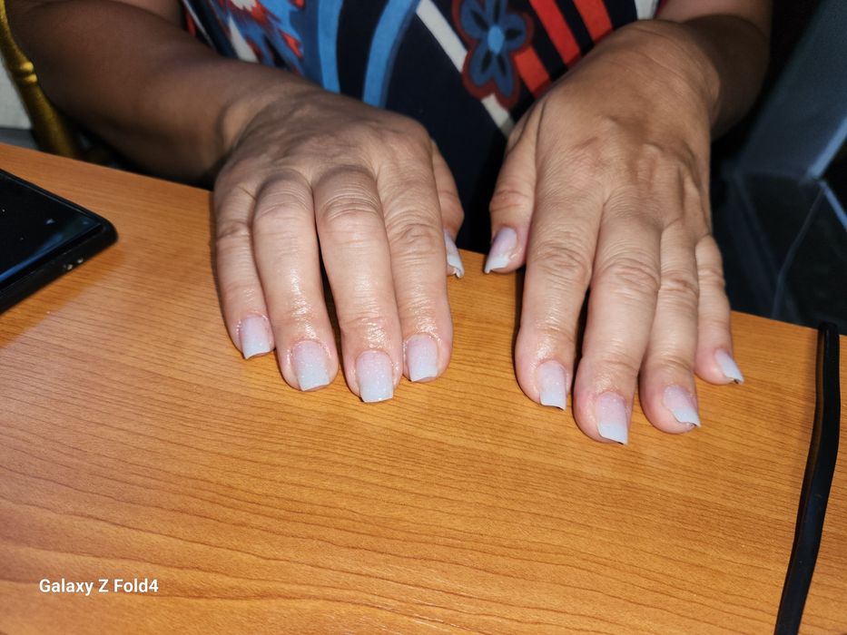 Unghiute cu gel si semi