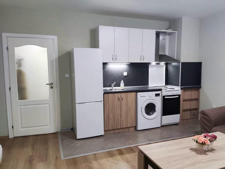 Дава се под наем Двустаен апартамент в Пловдив, Съдийски - 72 кв.м за 500 € - Снимка #1