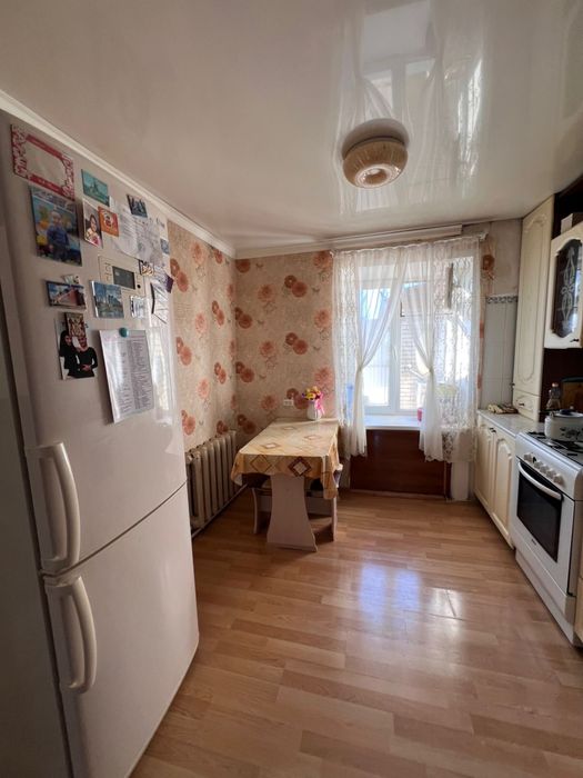 Продам трехкомнатную квартиру