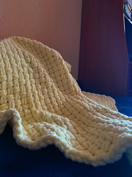 Плед вязанный