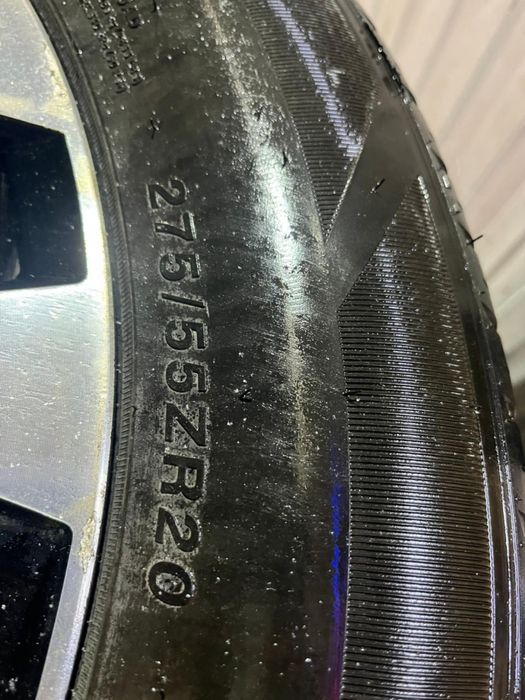 Диск с шинам  Ланд Крузер 200  Оргинал  р20