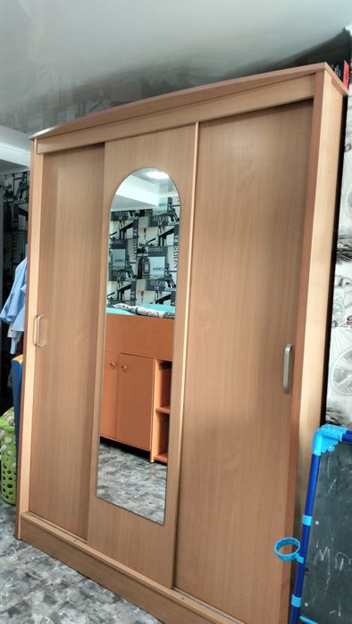 Продается шкаф купе