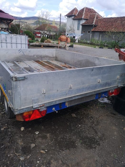 Remorcă auto ELLEBI