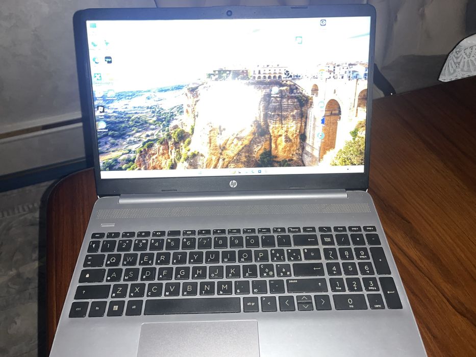HP 250 G8 i3 11-avlod 8GB 256GB