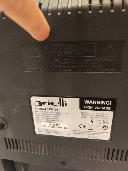 Тв Ариели 32инча смарт има говор,няма картина25€,,лаптоп HP255,35€