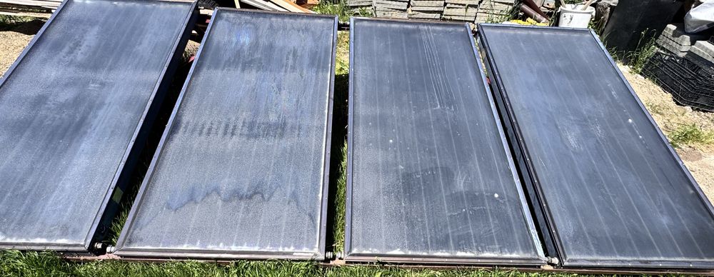 4 panouri solare pentru apa calda