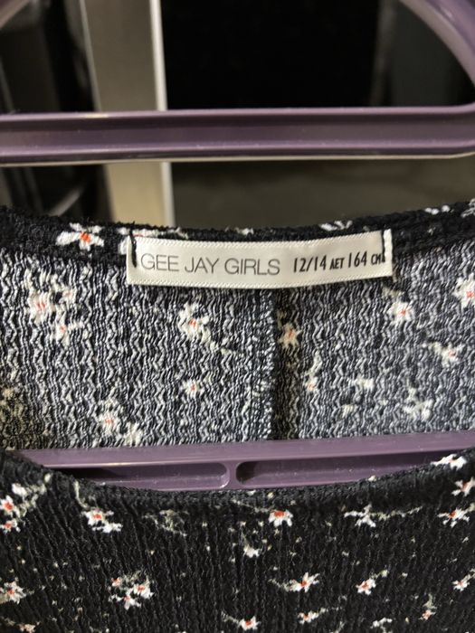 Продам платья  хорошего качества