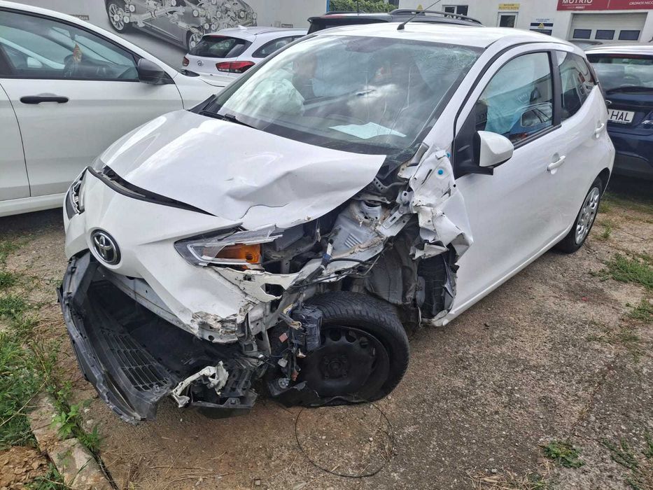 Avariat Toyota Aygo_benzina_manual