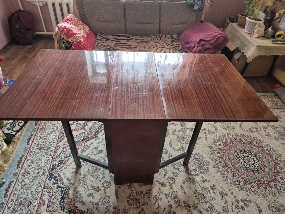 Продам раздвижной стол
