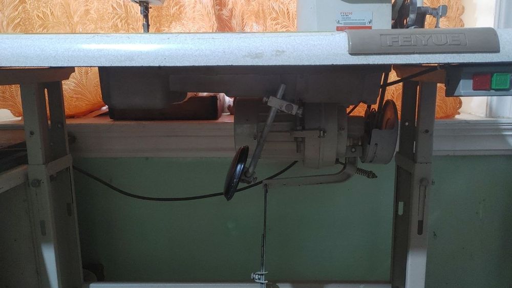 Швейная машина продается FEIYUE