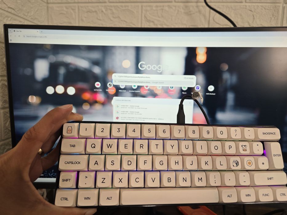 Tastatura gaming mecanica Svive Triton mini 60%