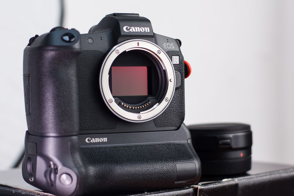 Canon EOS R | Пълен комплект | 24-105 F4 L + 50 F1.8 + BG-E22