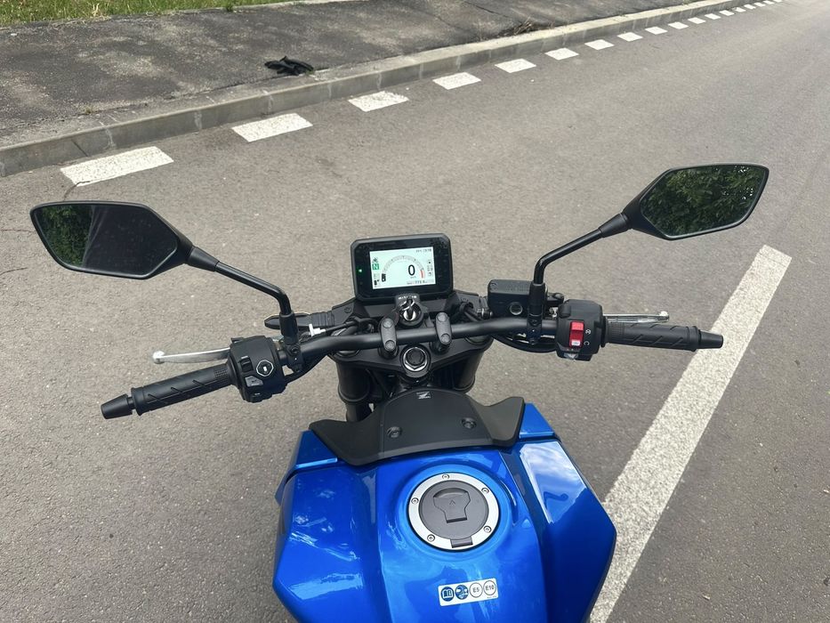 Honda hornet 750 | 2025 | 800 KM