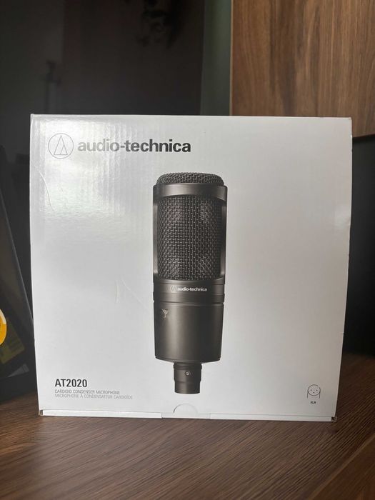 Audio Technica AT2020 + Suport de masă și filtru pop