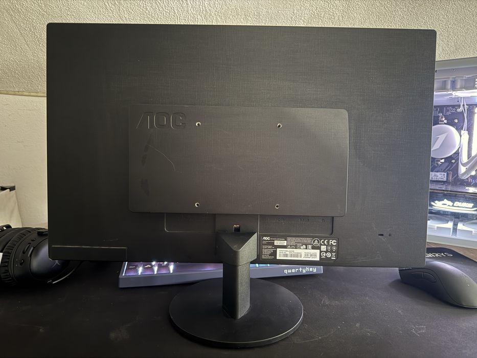 Monitor AOC 21 inch