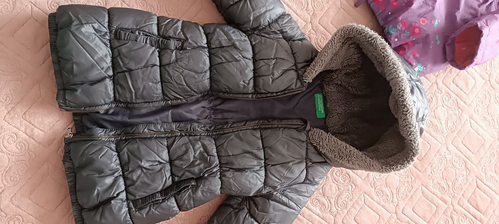 Комбинезон и курточки детские